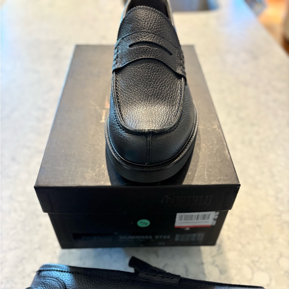 Men's Midnight Blu Loafers handmade in Italy sz 44 11 M US Pebbled Calf $800 NEW